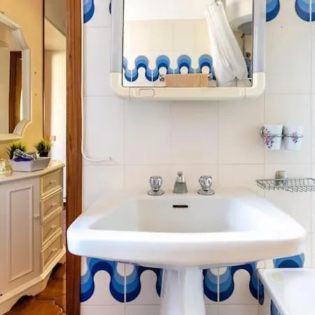 La Casa Della Nonna - 50m Dal Centro-100m Dal Mare Apartament