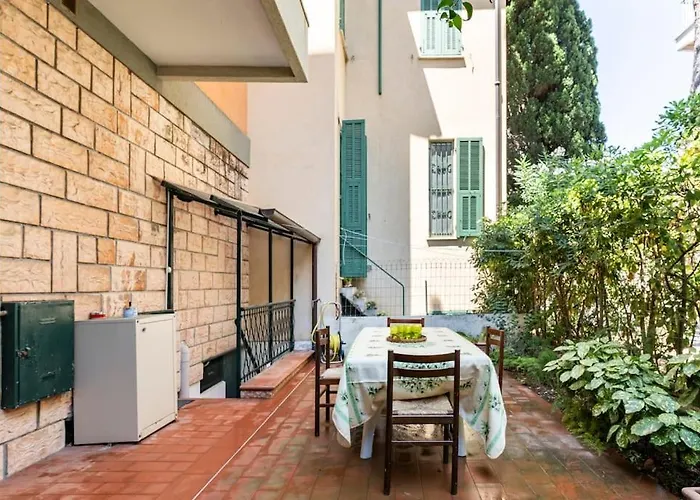 La Casa Della Nonna - 50m Dal Centro-100m Dal Mare Appartement *